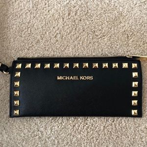 Black Michael Kors wristlet